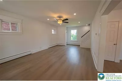 309 N 2nd Street, Emmaus Boro, PA 18049 - Photo 4