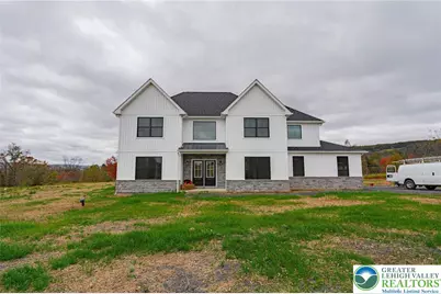Woods Crossing, Chestnuthill Twp, PA 18322 - Photo 2