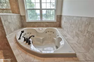 4704 Reston Dr, Easton, PA 18040 - Photo 34