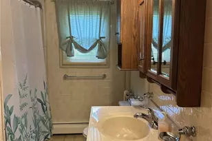 556 Walnut Dr, Lehigh Township, PA 18067 - Photo 16
