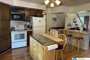 556 Walnut Dr, Lehigh Township, PA 18067 - Photo 6