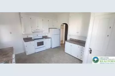 277 E Main Street #1, Bath Boro, PA 18014 - Photo 2