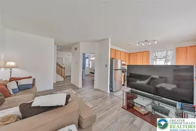 8100 W Cross Creek Circle, Upper Macungie Township, PA 18031 - Photo 16