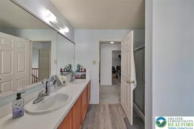 8100 W Cross Creek Circle, Upper Macungie Township, PA 18031 - Photo 26
