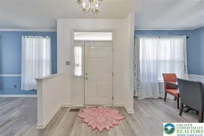 8100 W Cross Creek Circle, Upper Macungie Township, PA 18031 - Photo 10