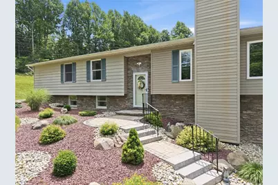 226 Circle Drive S, Hamilton Twp, PA 18353 - Photo 4