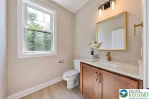 4740 Hillcrest Ln, Whitehall Township, PA 18052 - Photo 16