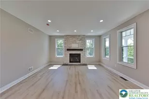 4740 Hillcrest Ln, Whitehall Township, PA 18052 - Photo 12