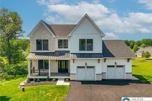 4740 Hillcrest Ln, Whitehall Township, PA 18052 - Photo 1