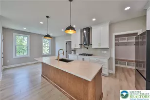 4740 Hillcrest Ln, Whitehall Township, PA 18052 - Photo 8