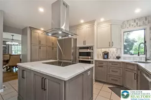 2165 Beechwood St, Upper Macungie Township, PA 18069 - Photo 8