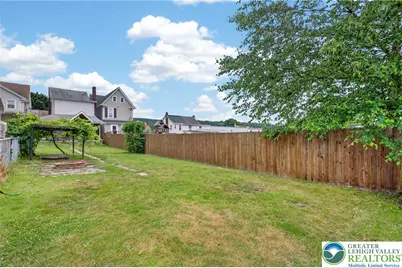 43 E Phillips Street, Coaldale Boro, PA 18218 - Photo 20