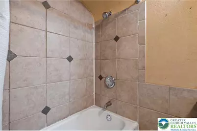 43 E Phillips Street, Coaldale Boro, PA 18218 - Photo 34