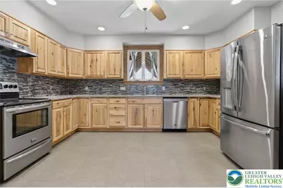43 E Phillips Street, Coaldale Boro, PA 18218 - Photo 10