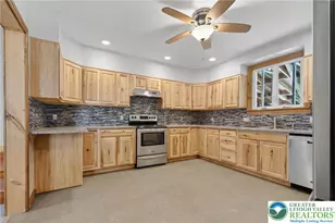 43 E Phillips St, Coaldale Boro, PA 18218 - Photo 10