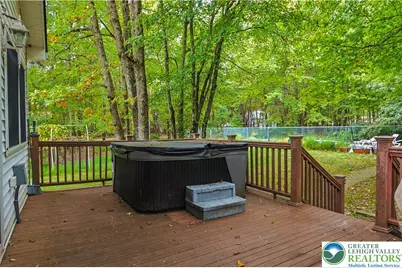 271 N Shore Drive, Tunkhannock Twp, PA 18210 - Photo 6