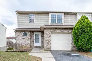 48 Olde Penn Dr, Palmer Twp, PA 18045 - Photo 2