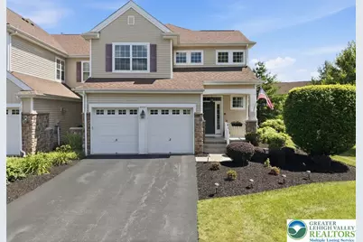 2905 Green Court, Forks, PA 18040 - Photo 2