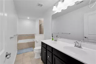 1142 Westminster Dr, Upper Macungie Township, PA 18031 - Photo 32
