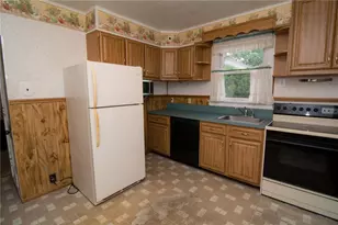 1445 N Muhlenberg St, South Whitehall Township, PA 18104 - Photo 6