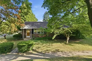 2726 W Livingston St, Allentown City, PA 18104 - Photo 1