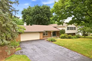 2844 Edgemont Dr, Salisbury Township, PA 18103 - Photo 6