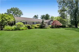 1901 Saucon Ln, Lower Saucon Township, PA 18015 - Photo 6