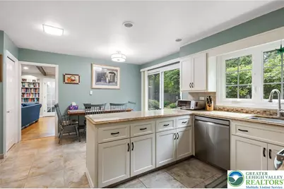 2898 Fairfield Drive, Allentown City, PA 18103 - Photo 12