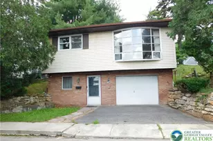 57 W Garibaldi, Nesquehoning, PA 18240 - Photo 2