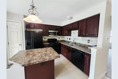 1073 Sparrow Way, Upper Macungie Township, PA 18031 - Photo 6