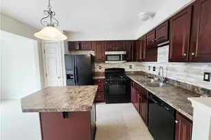 1073 Sparrow Way, Upper Macungie Township, PA 18031 - Photo 8