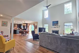 2645 Longridge Dr, Lower Saucon Township, PA 18055 - Photo 10
