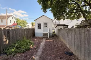 2414 Birch St, Wilson, PA 18042 - Photo 14