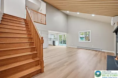 9318 Fairmount Way, Tobyhanna, PA 18466 - Photo 16