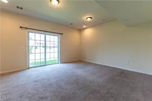 1374 Black Forest Dr, Allentown City, PA 18104 - Photo 6