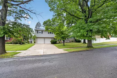 1959 Easthill Drive, Bethlehem City, PA 18017 - Photo 4