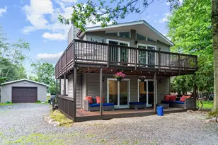 119 Chapman Cir, Penn Forrest, PA 18210 - Photo 1