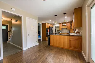 4620 Hale Ln, Emmaus Boro, PA 18049 - Photo 6