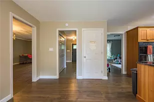 4620 Hale Ln, Emmaus Boro, PA 18049 - Photo 12