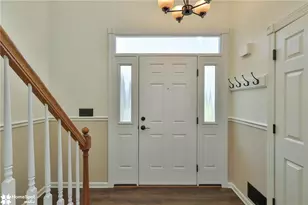 124 Stephanie Dr, Palmer Twp, PA 18045 - Photo 2