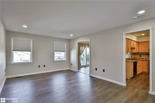 124 Stephanie Dr, Palmer Twp, PA 18045 - Photo 6