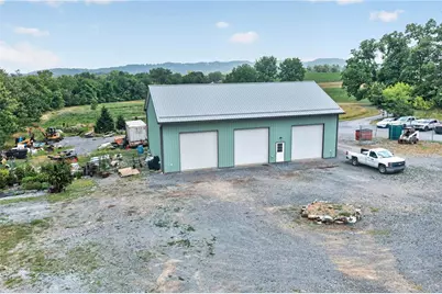 4716 Vera Cruz Road, Upper Saucon Township, PA 18034 - Photo 8