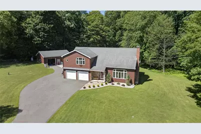 60 Millwood Drive, Washington Twp, PA 18013 - Photo 2