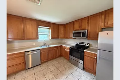 227 Burrell Boulevard, Allentown City, PA 18104 - Photo 8