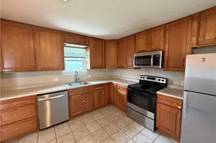 227 Burrell Blvd, Allentown City, PA 18104 - Photo 8