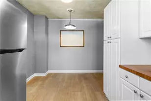 27 E Chestnut St, Nazareth Boro, PA 18064 - Photo 12