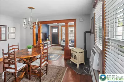 27 E Chestnut Street, Nazareth Boro, PA 18064 - Photo 8