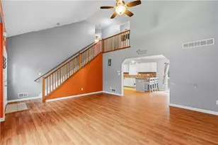 1124 Cambell Way, Coolbaugh Twp, PA 18466 - Photo 8