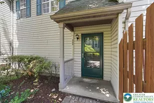 509 Walnut Grove Rd, Stroud Twp, PA 18301 - Photo 2
