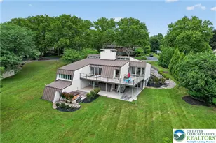 80 Sutton Pl, Palmer Twp, PA 18045 - Photo 2